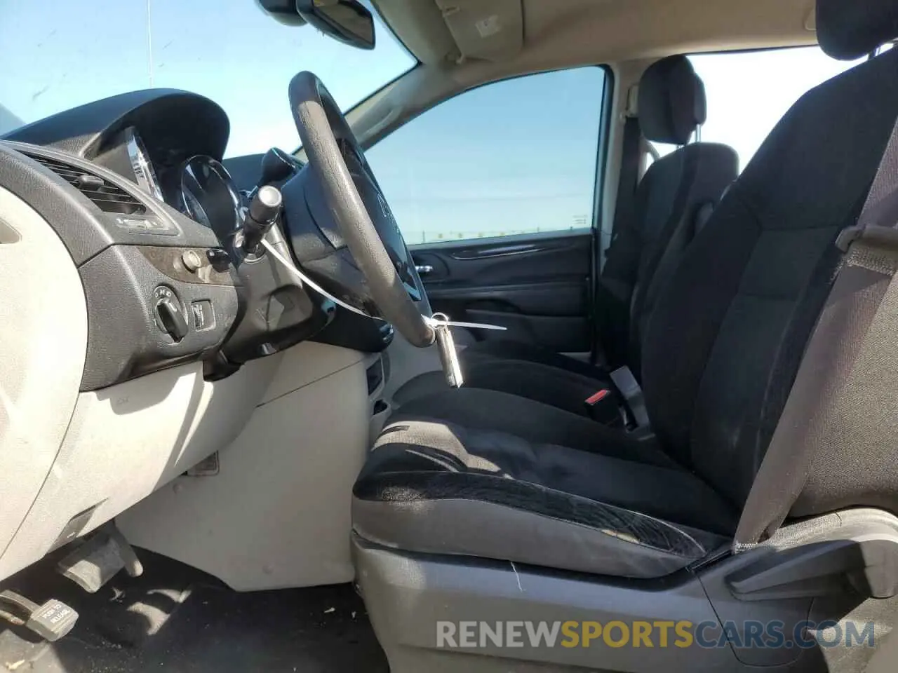 7 Фотография поврежденного автомобиля 2C4RDGBG4KR656919 DODGE CARAVAN 2019