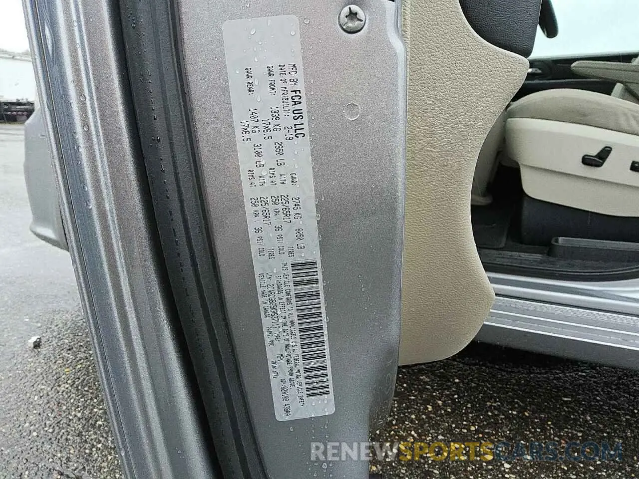 13 Photograph of a damaged car 2C4RDGBG5KR637117 DODGE CARAVAN 2019