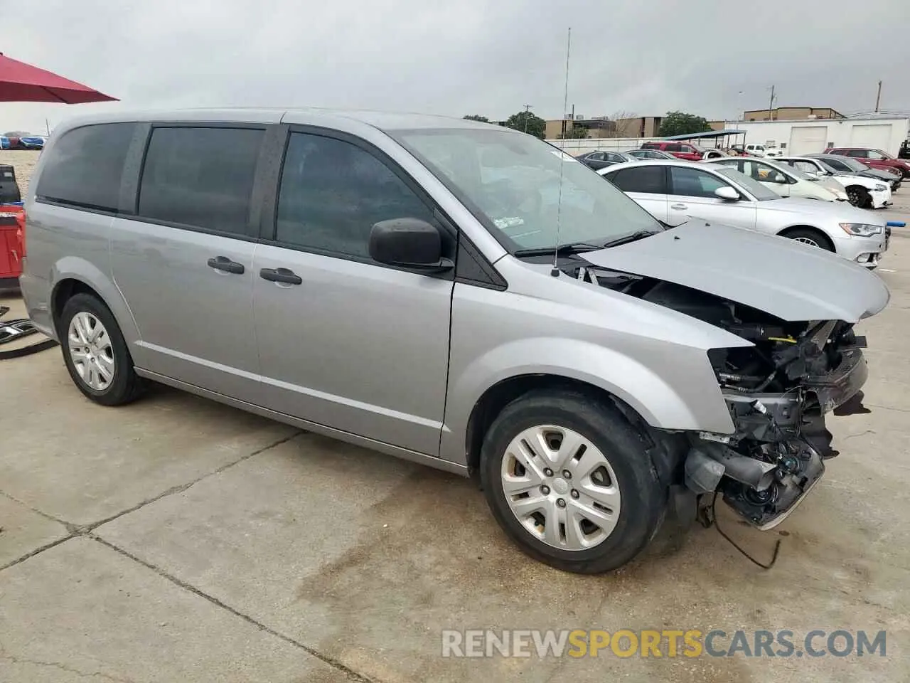 4 Photograph of a damaged car 2C4RDGBG5KR767088 DODGE CARAVAN 2019