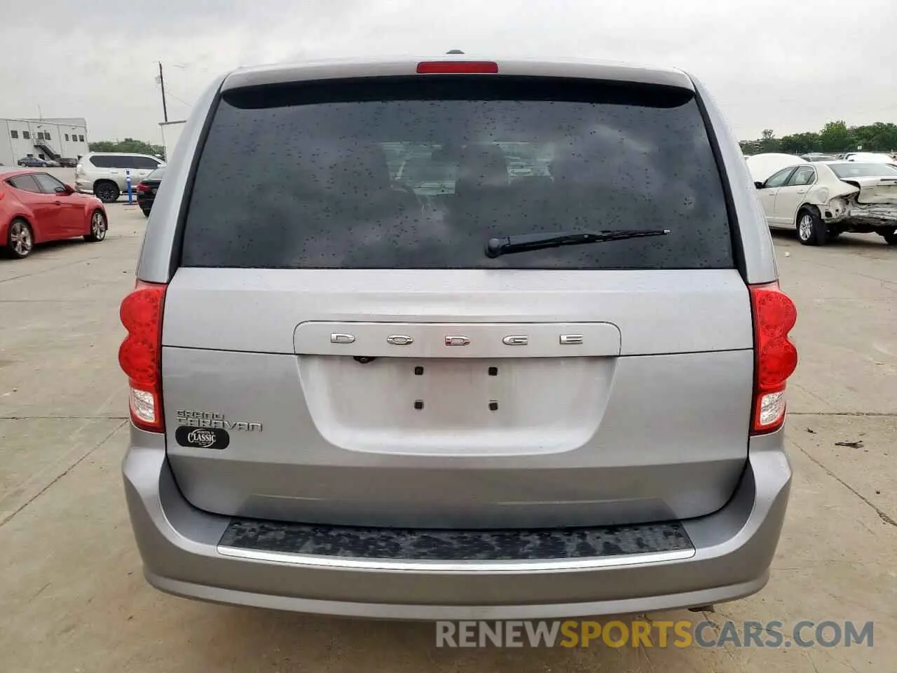 6 Photograph of a damaged car 2C4RDGBG5KR767088 DODGE CARAVAN 2019