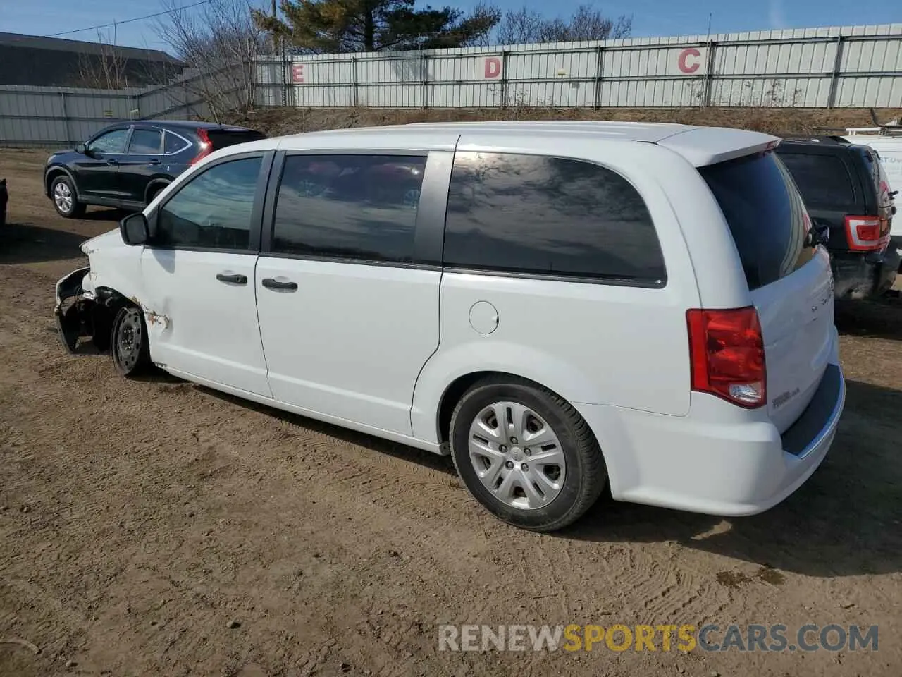 2 Photograph of a damaged car 2C4RDGBG5KR796753 DODGE CARAVAN 2019