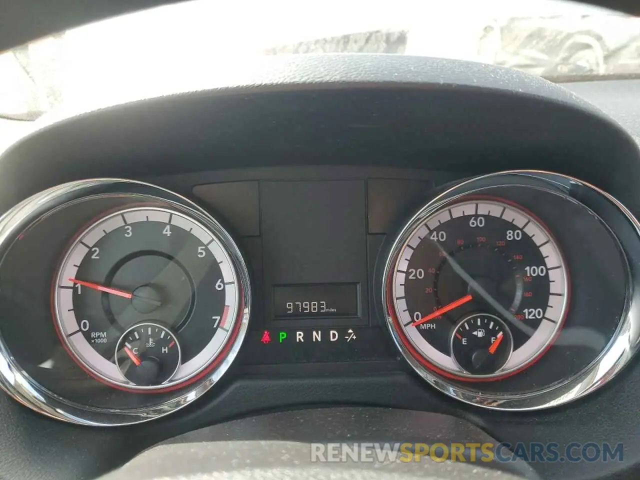 9 Photograph of a damaged car 2C4RDGBG5KR796753 DODGE CARAVAN 2019