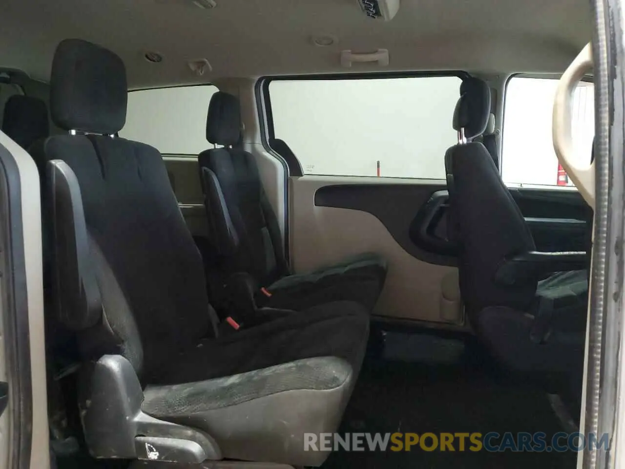 11 Фотография поврежденного автомобиля 2C4RDGBG6KR729000 DODGE CARAVAN 2019
