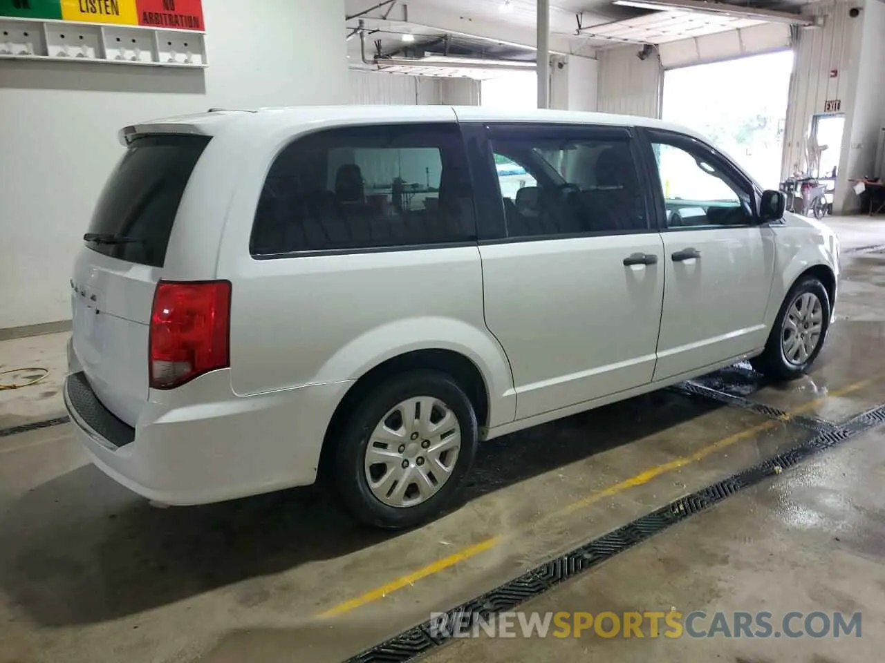 3 Фотография поврежденного автомобиля 2C4RDGBG6KR729000 DODGE CARAVAN 2019