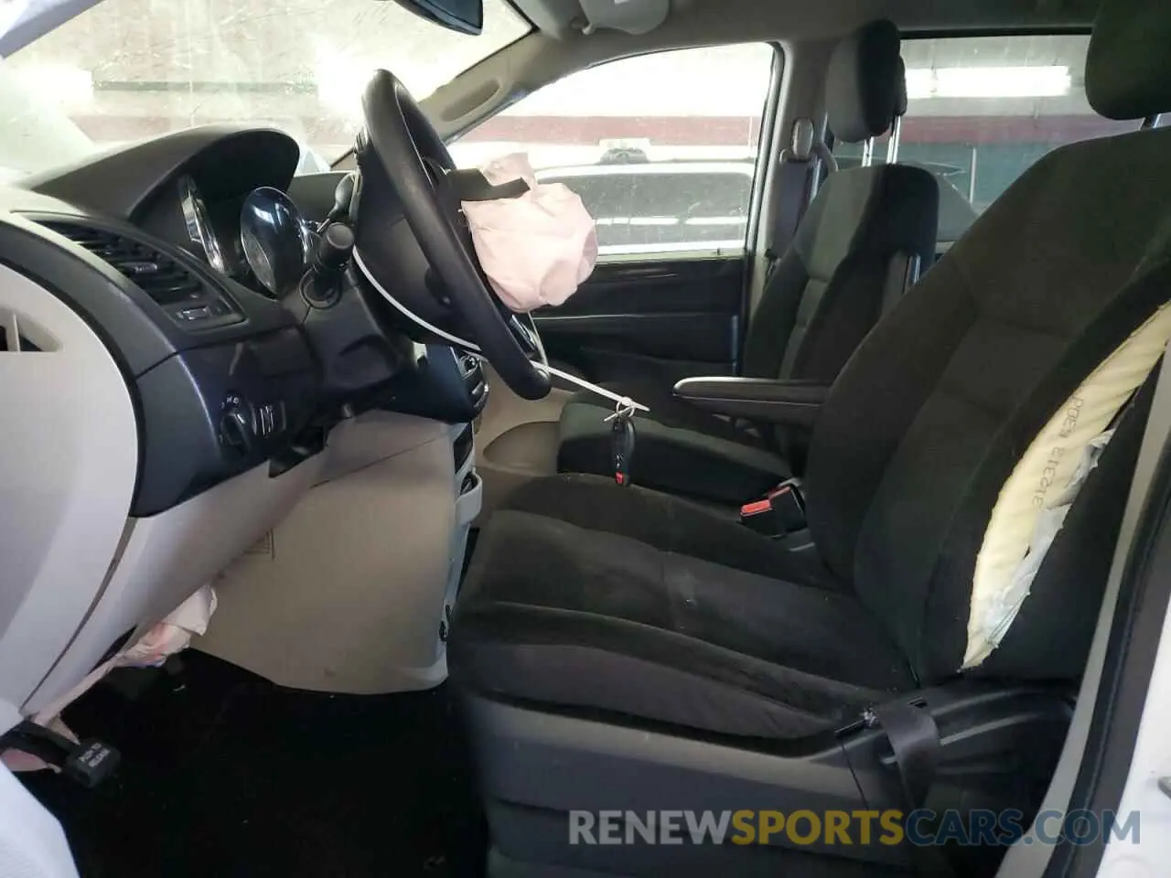7 Photograph of a damaged car 2C4RDGBG6KR794672 DODGE CARAVAN 2019