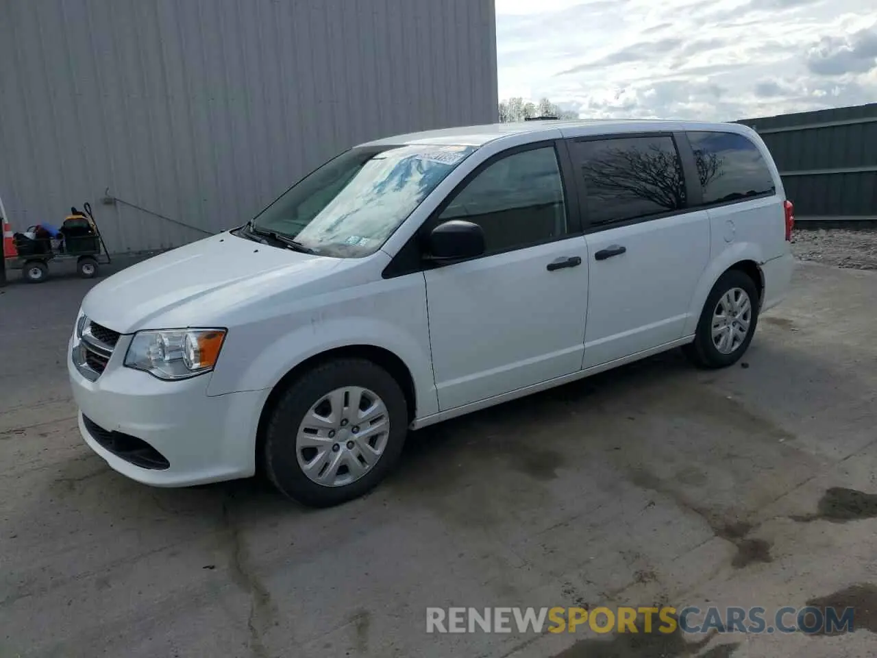 1 Photograph of a damaged car 2C4RDGBG8KR602605 DODGE CARAVAN 2019