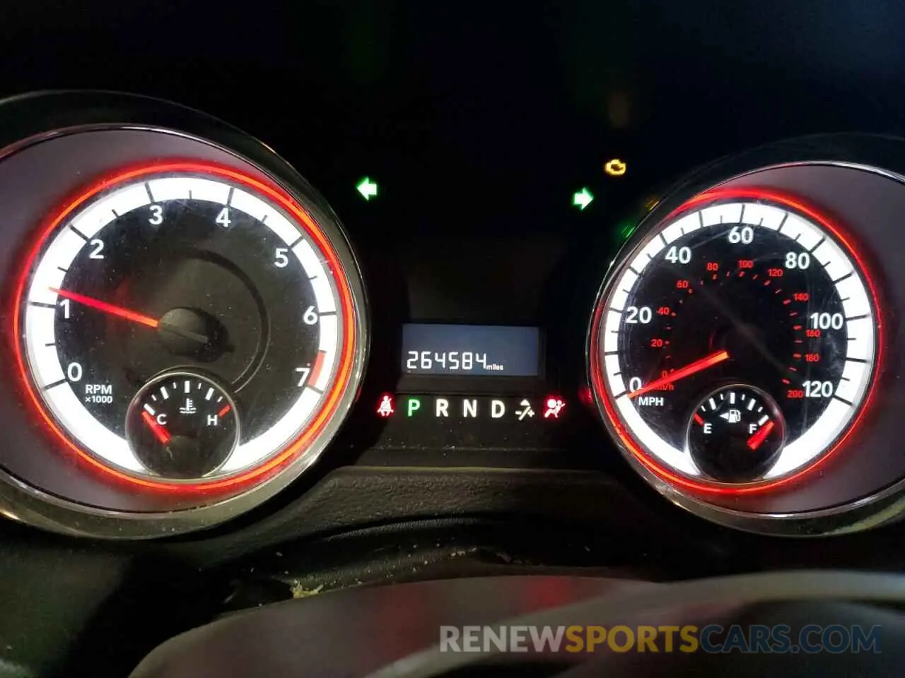 9 Photograph of a damaged car 2C4RDGBG8KR701327 DODGE CARAVAN 2019