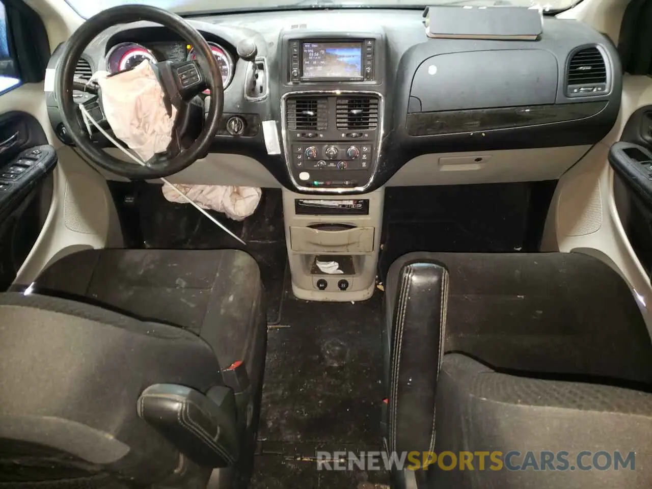 8 Photograph of a damaged car 2C4RDGBG8KR726888 DODGE CARAVAN 2019