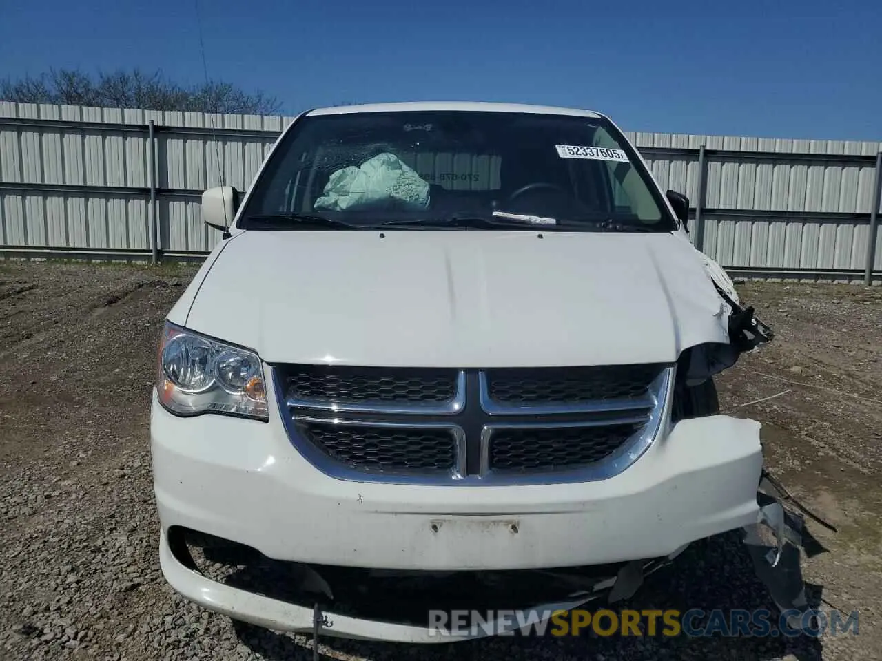 5 Photograph of a damaged car 2C4RDGBG9KR794407 DODGE CARAVAN 2019