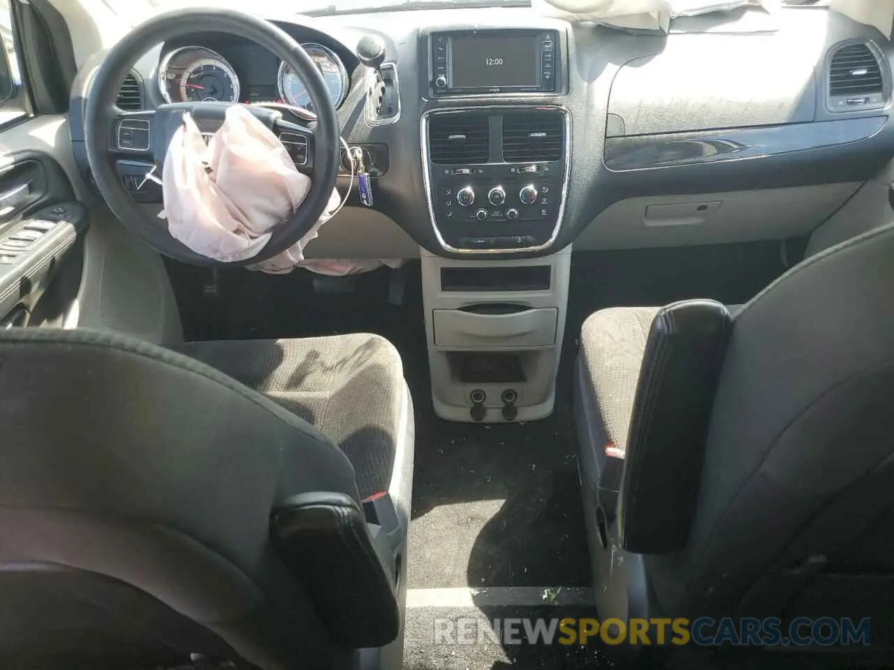 8 Photograph of a damaged car 2C4RDGBG9KR794407 DODGE CARAVAN 2019