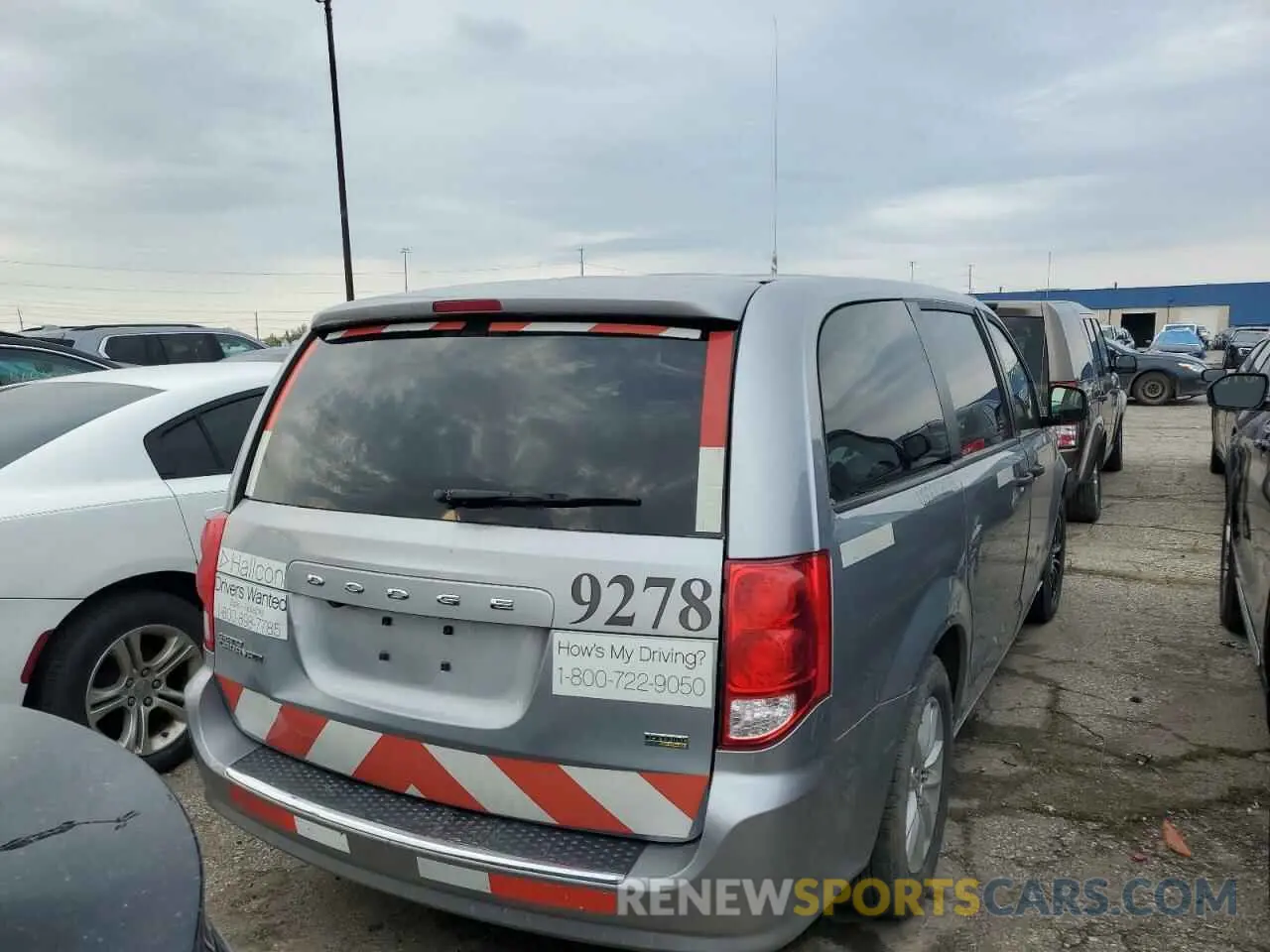 6 Photograph of a damaged car 2C4RDGBG9KR805292 DODGE CARAVAN 2019