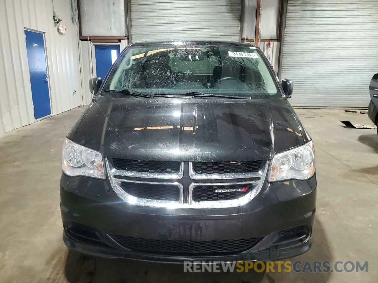 5 Photograph of a damaged car 2C4RDGBGXKR791256 DODGE CARAVAN 2019