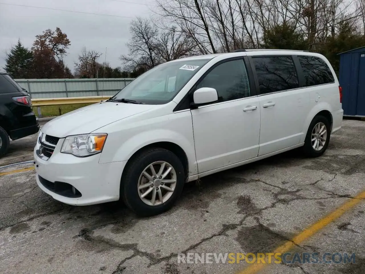 1 Photograph of a damaged car 2C4RDGCG0KR737107 DODGE CARAVAN 2019