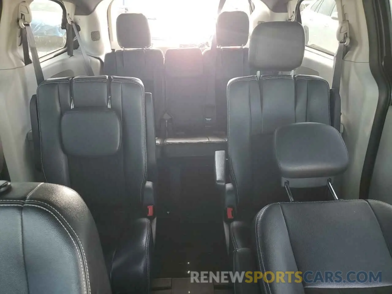 10 Фотография поврежденного автомобиля 2C4RDGCG0KR786808 DODGE CARAVAN 2019