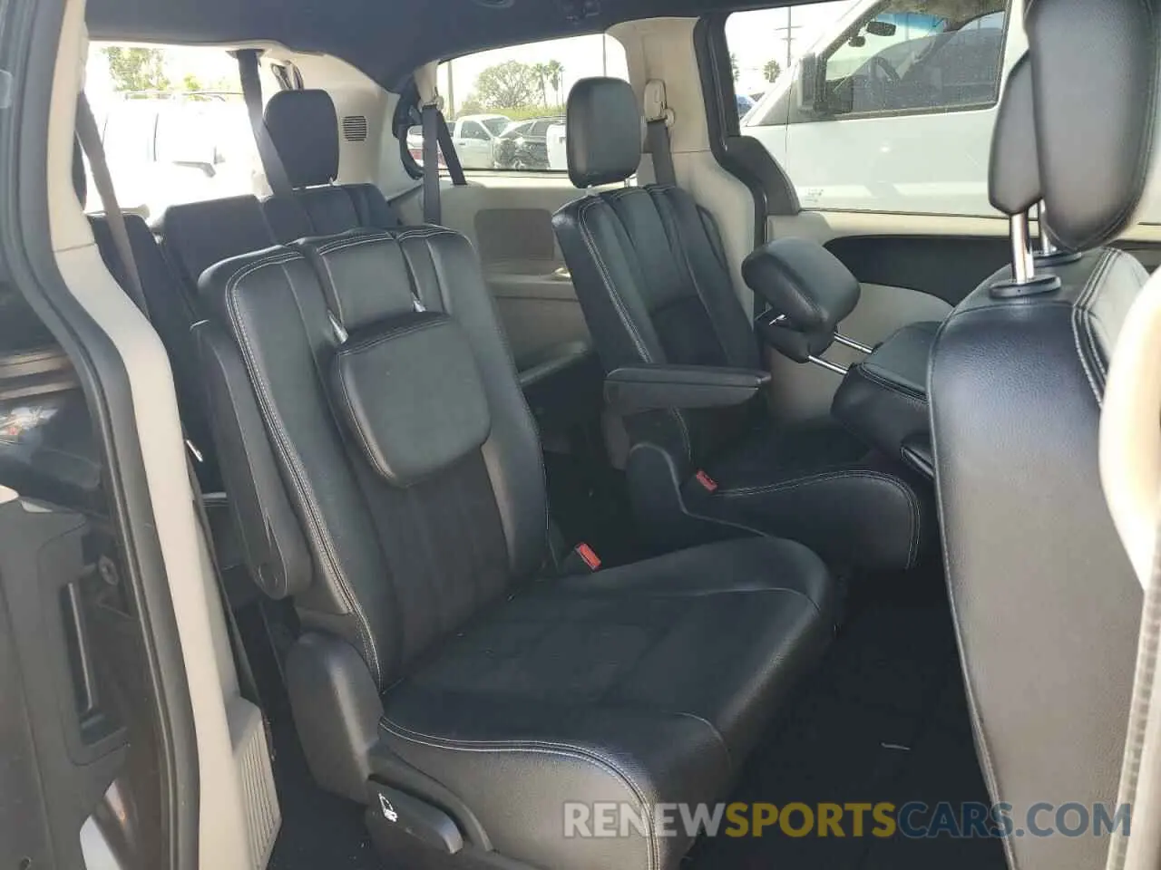 11 Фотография поврежденного автомобиля 2C4RDGCG0KR786808 DODGE CARAVAN 2019