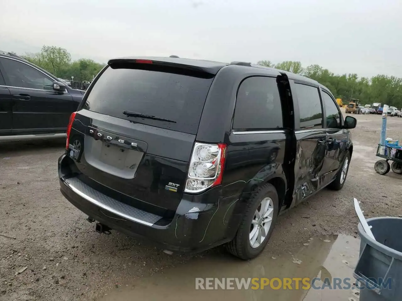 3 Photograph of a damaged car 2C4RDGCG1KR659923 DODGE CARAVAN 2019