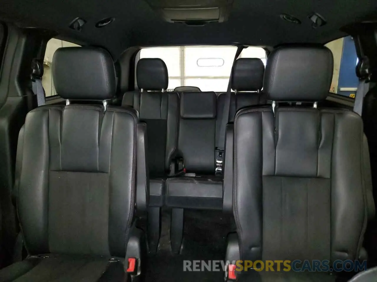 10 Photograph of a damaged car 2C4RDGCG1KR799213 DODGE CARAVAN 2019