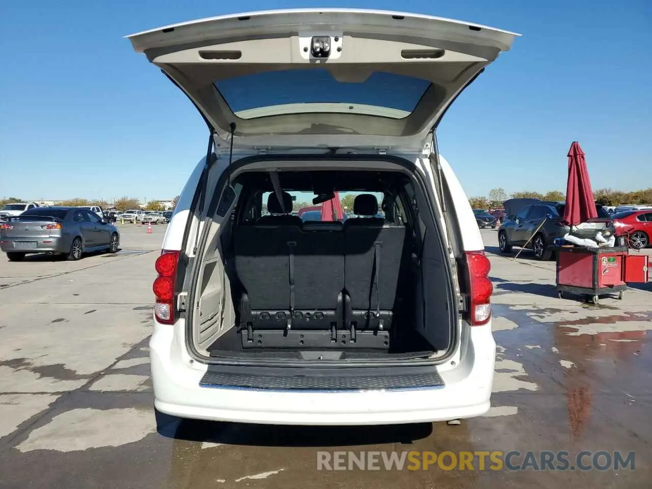 6 Фотография поврежденного автомобиля 2C4RDGCG2KR612092 DODGE CARAVAN 2019