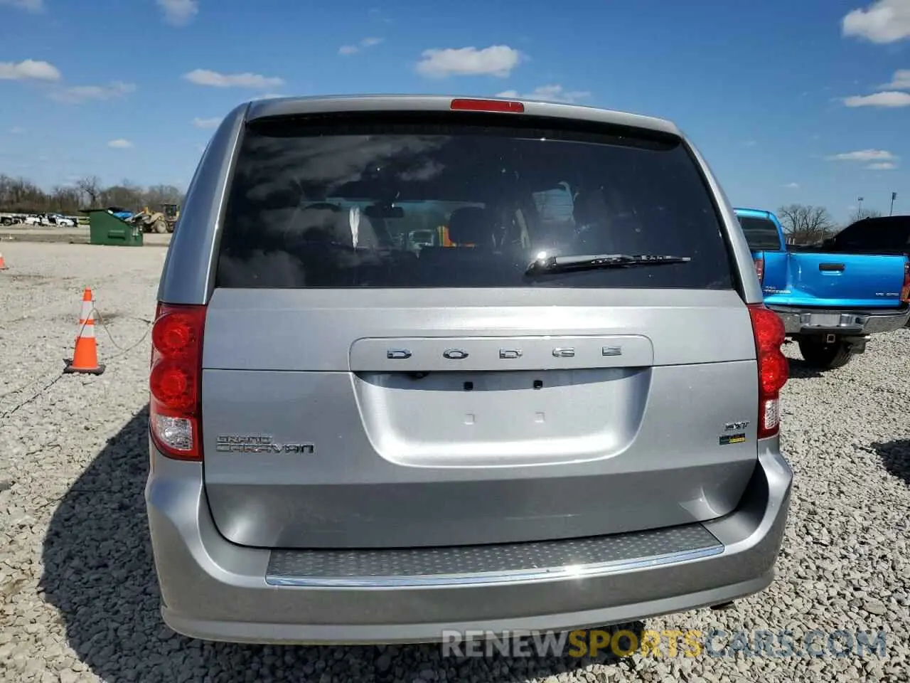 6 Photograph of a damaged car 2C4RDGCG2KR742700 DODGE CARAVAN 2019