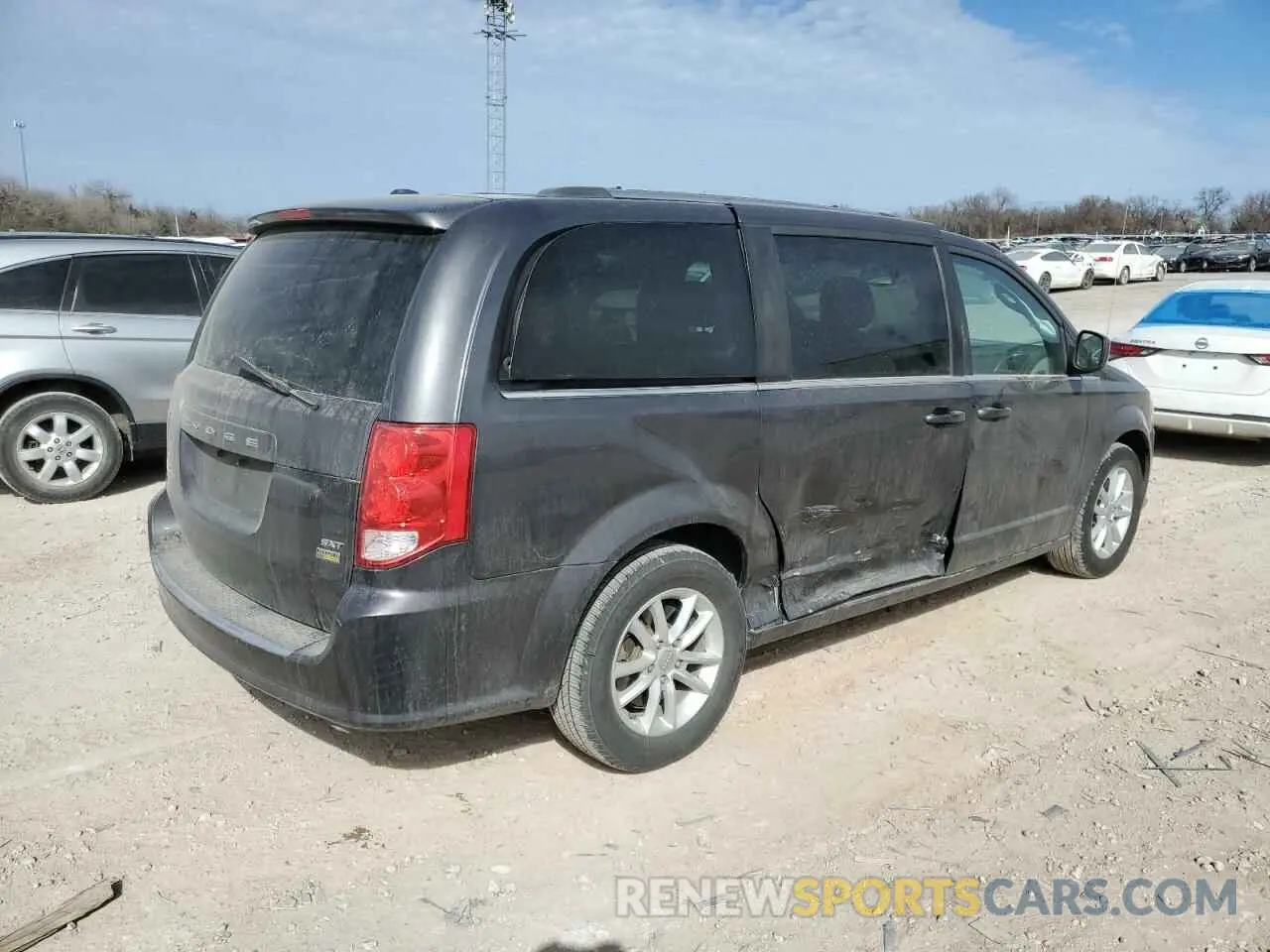 3 Photograph of a damaged car 2C4RDGCG2KR800031 DODGE CARAVAN 2019