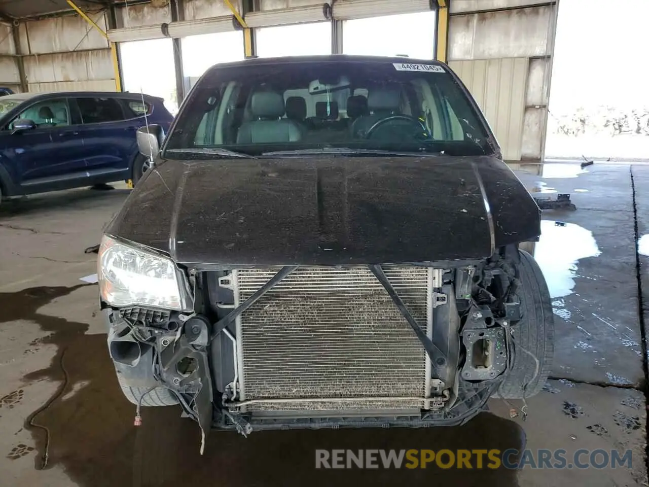 5 Photograph of a damaged car 2C4RDGCG3KR544904 DODGE CARAVAN 2019