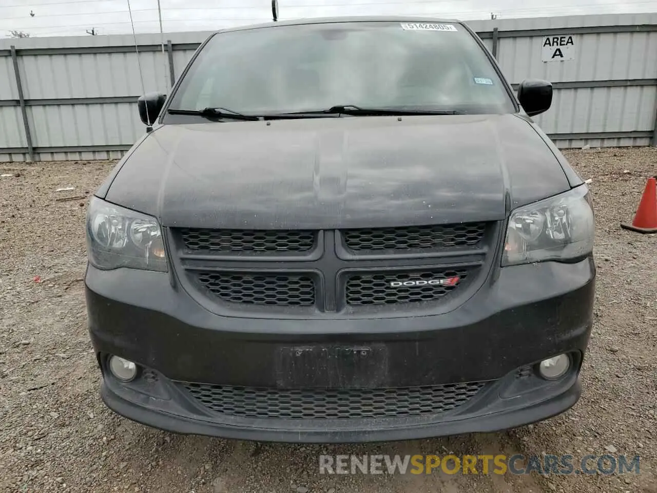 5 Photograph of a damaged car 2C4RDGCG3KR754306 DODGE CARAVAN 2019