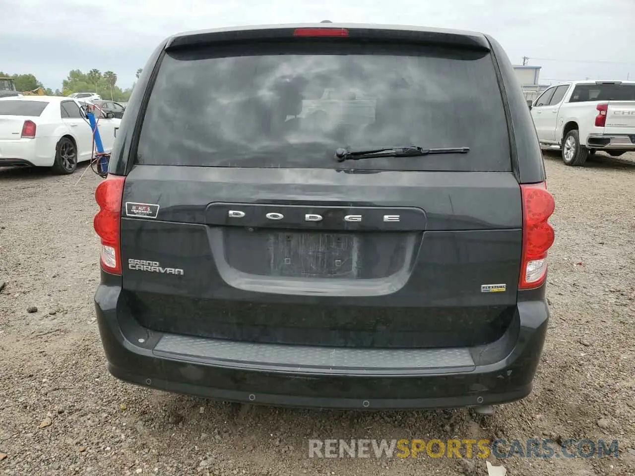 6 Photograph of a damaged car 2C4RDGCG3KR754306 DODGE CARAVAN 2019