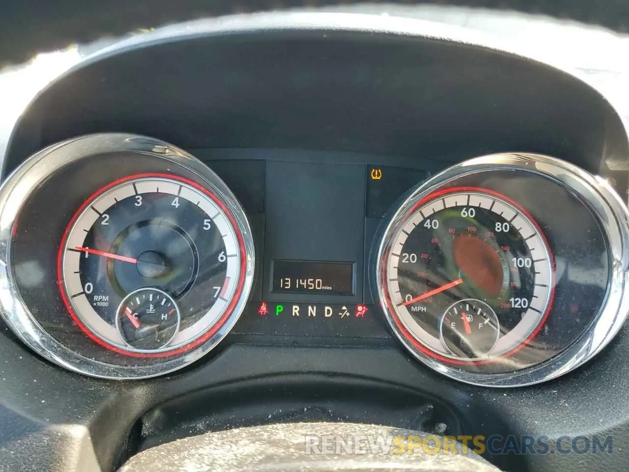 9 Photograph of a damaged car 2C4RDGCG4KR511278 DODGE CARAVAN 2019