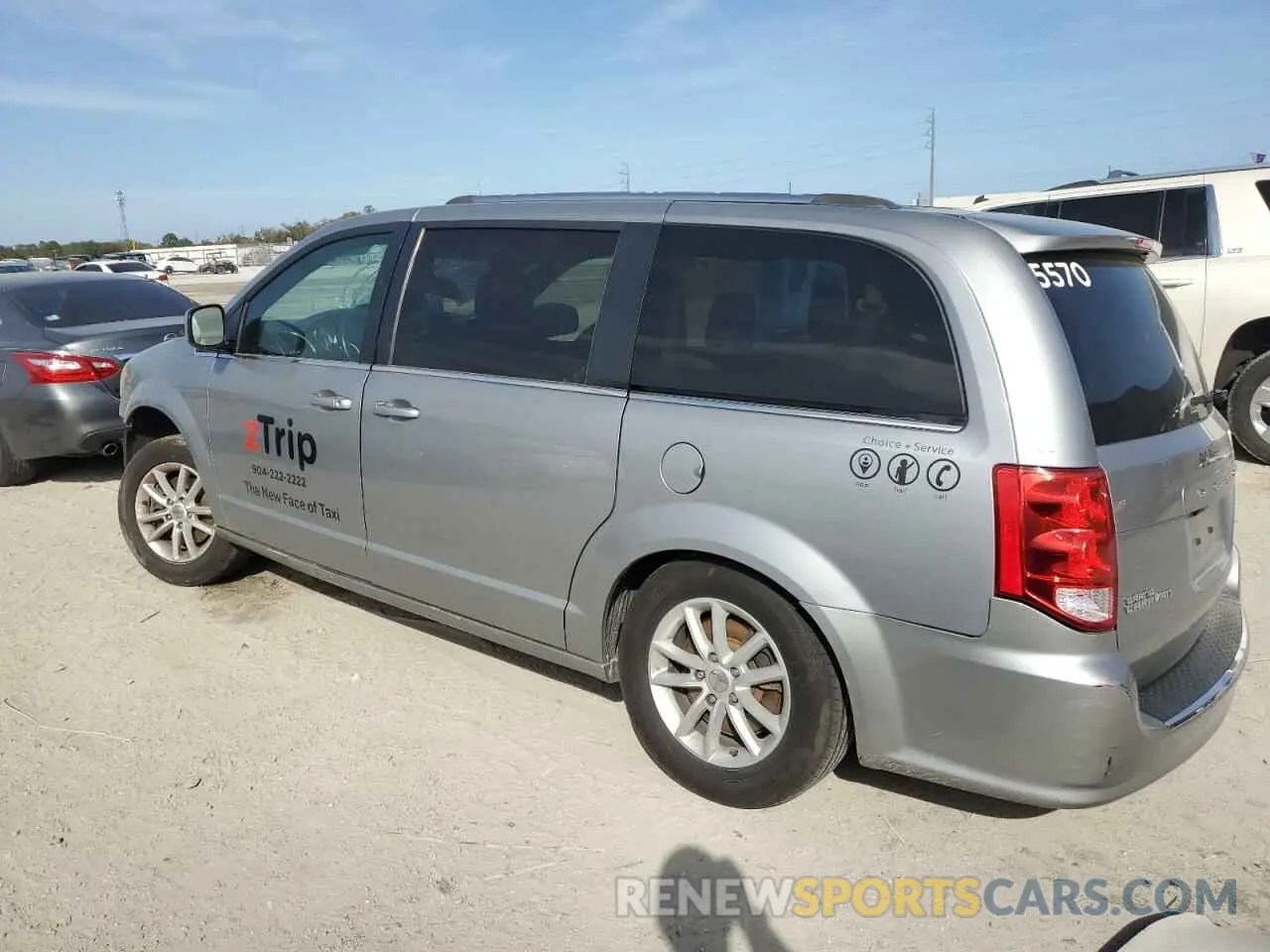 2 Photograph of a damaged car 2C4RDGCG4KR656580 DODGE CARAVAN 2019
