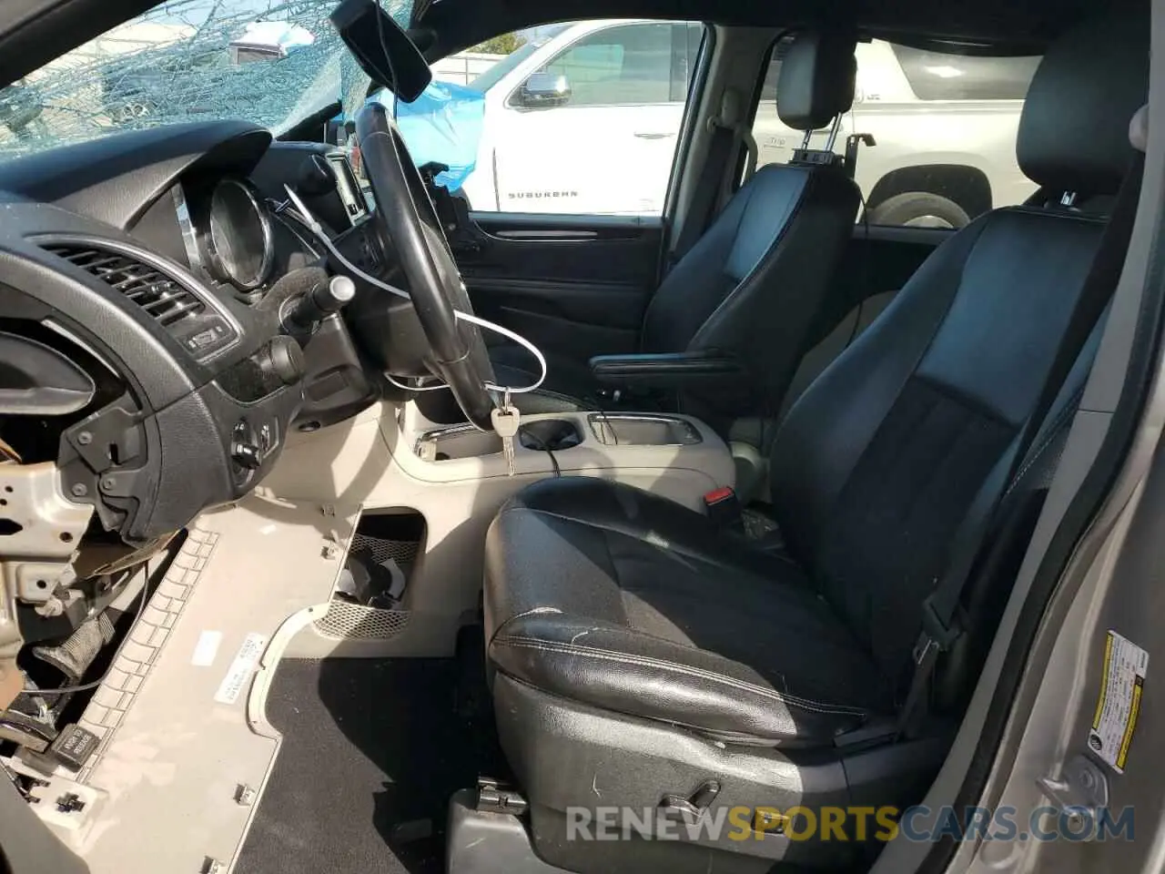 7 Photograph of a damaged car 2C4RDGCG4KR656580 DODGE CARAVAN 2019