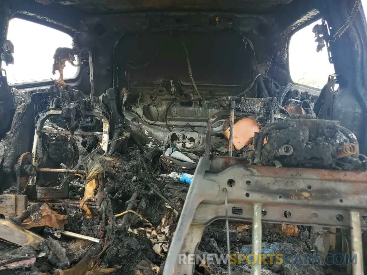 10 Photograph of a damaged car 2C4RDGCG5KR557833 DODGE CARAVAN 2019