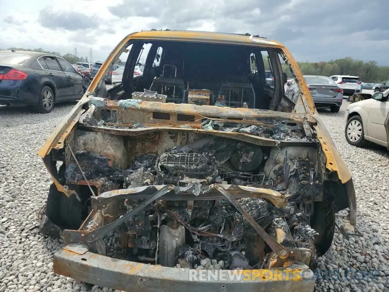 5 Photograph of a damaged car 2C4RDGCG5KR557833 DODGE CARAVAN 2019