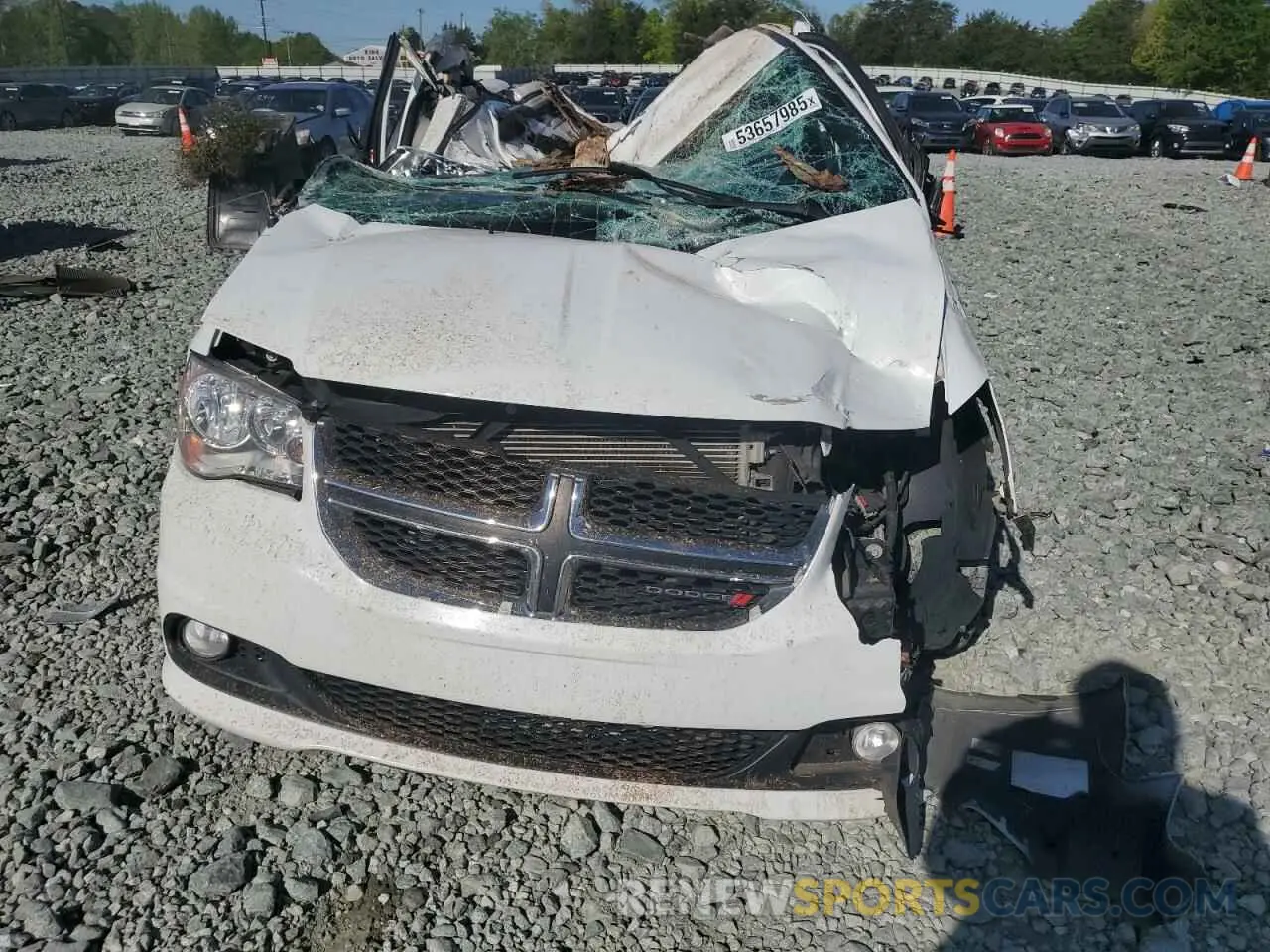 5 Photograph of a damaged car 2C4RDGCG5KR759393 DODGE CARAVAN 2019
