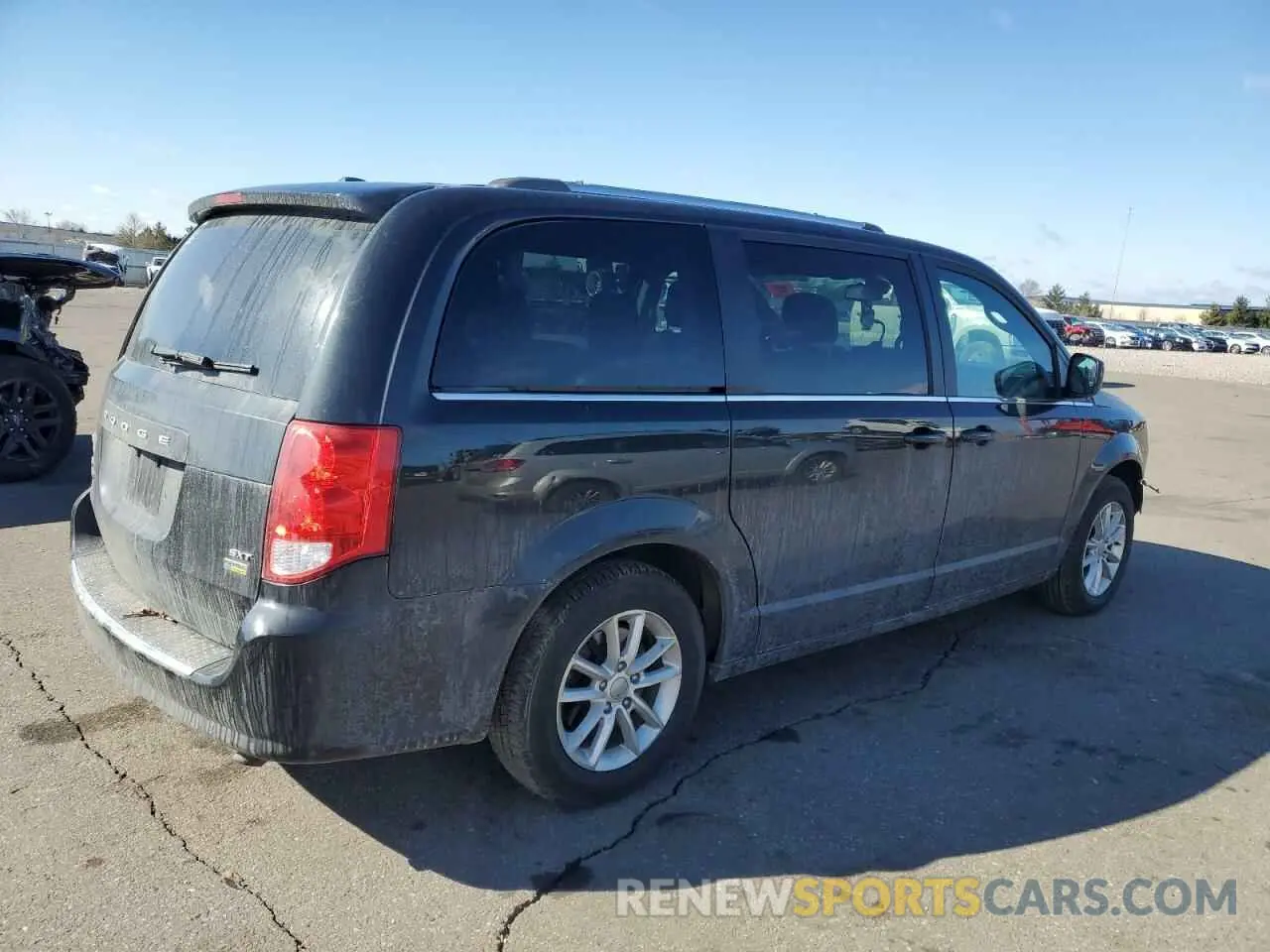 3 Photograph of a damaged car 2C4RDGCG6KR632636 DODGE CARAVAN 2019