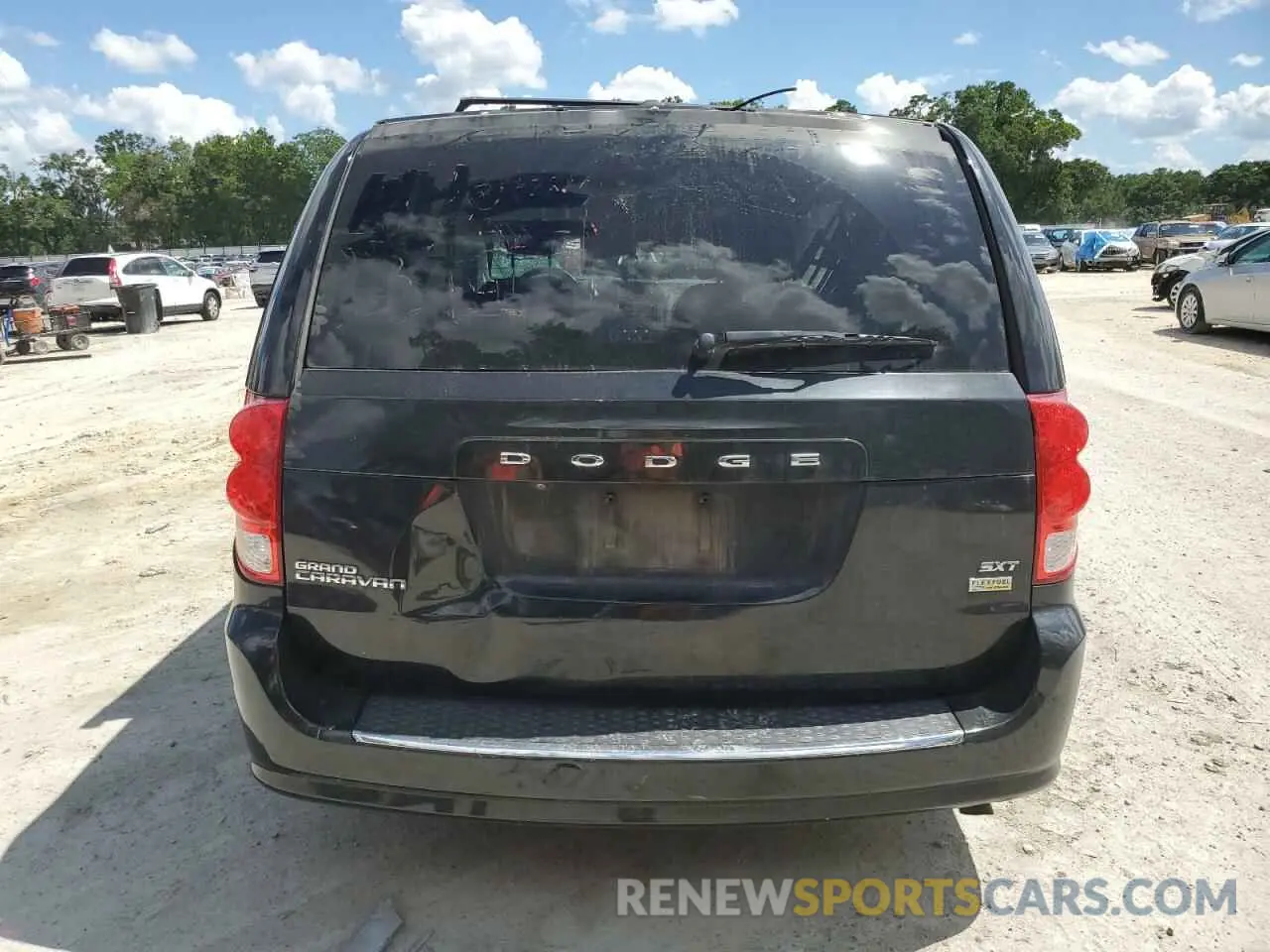 6 Photograph of a damaged car 2C4RDGCG7KR716710 DODGE CARAVAN 2019