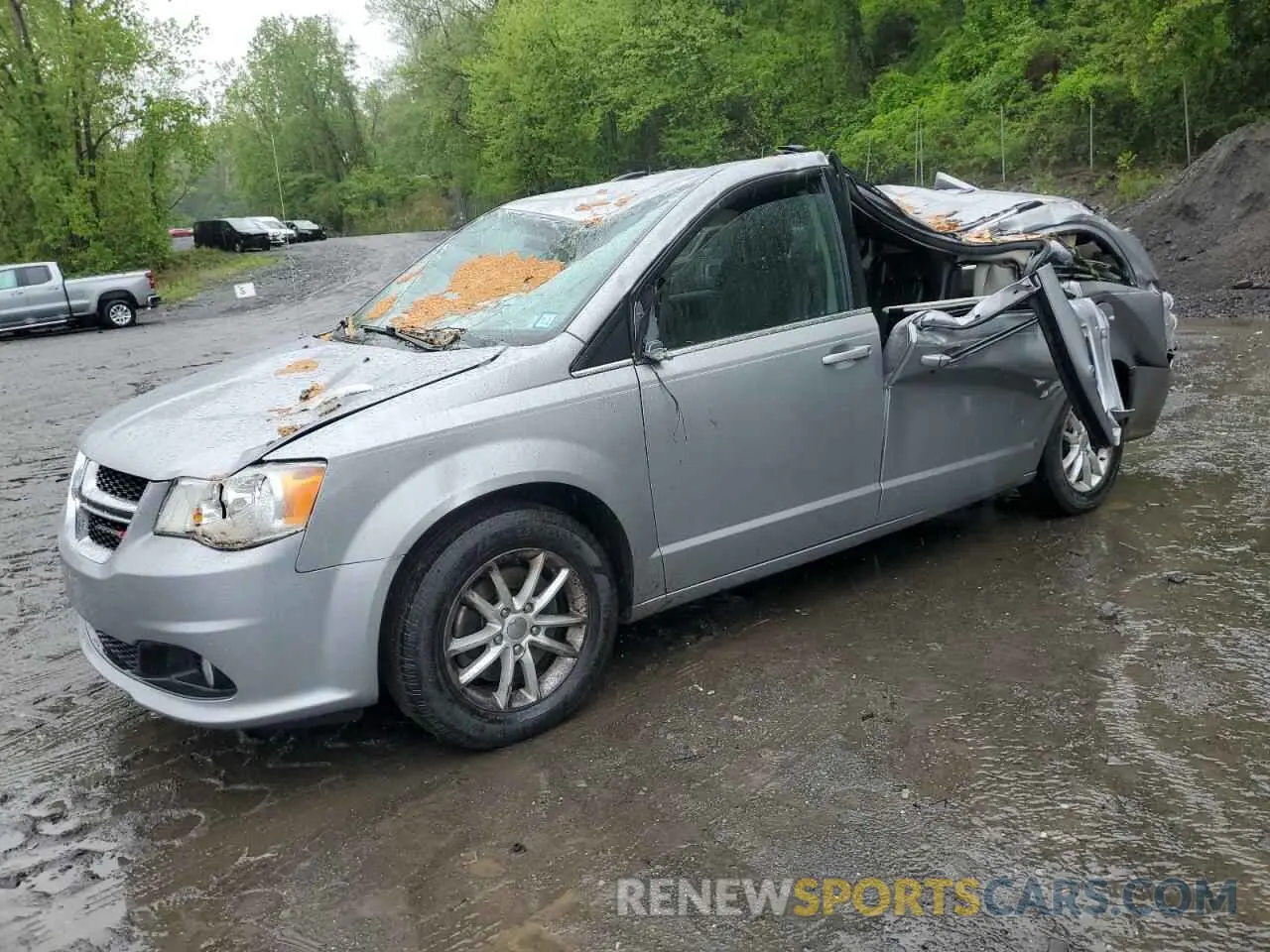 1 Photograph of a damaged car 2C4RDGCG8KR785261 DODGE CARAVAN 2019