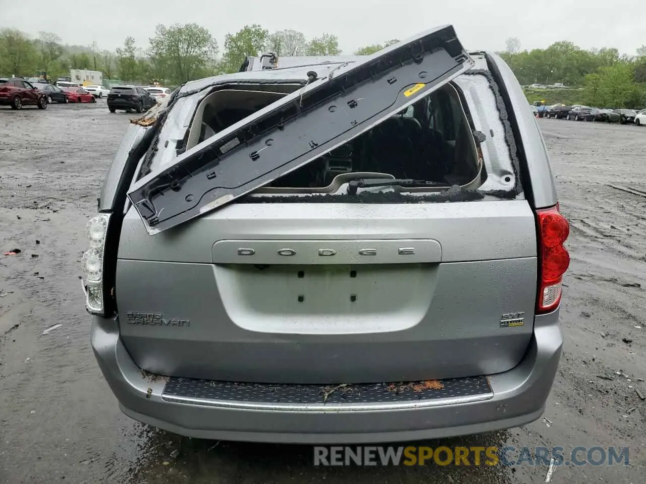 6 Photograph of a damaged car 2C4RDGCG8KR785261 DODGE CARAVAN 2019