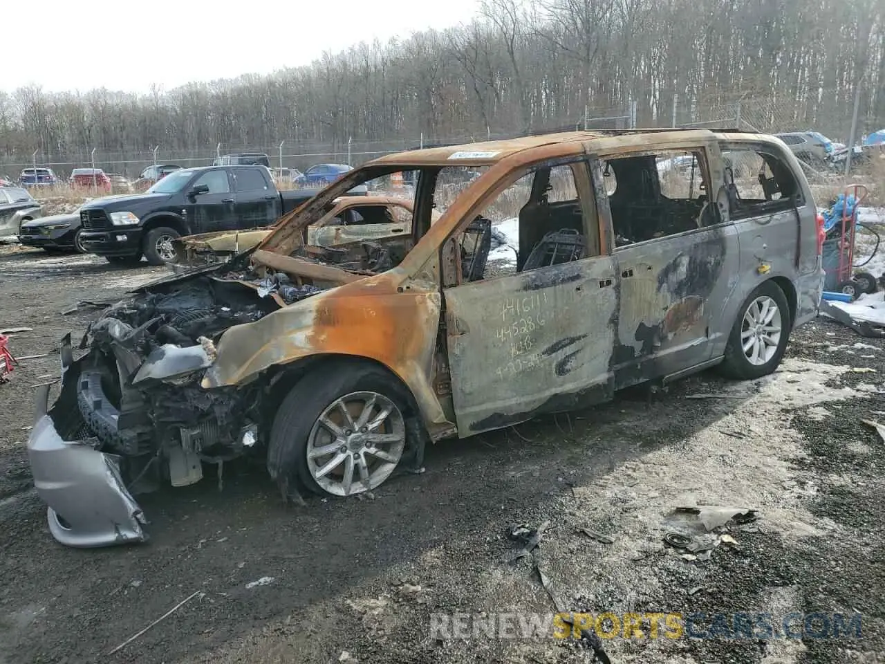 1 Фотография поврежденного автомобиля 2C4RDGCG9KR545393 DODGE CARAVAN 2019