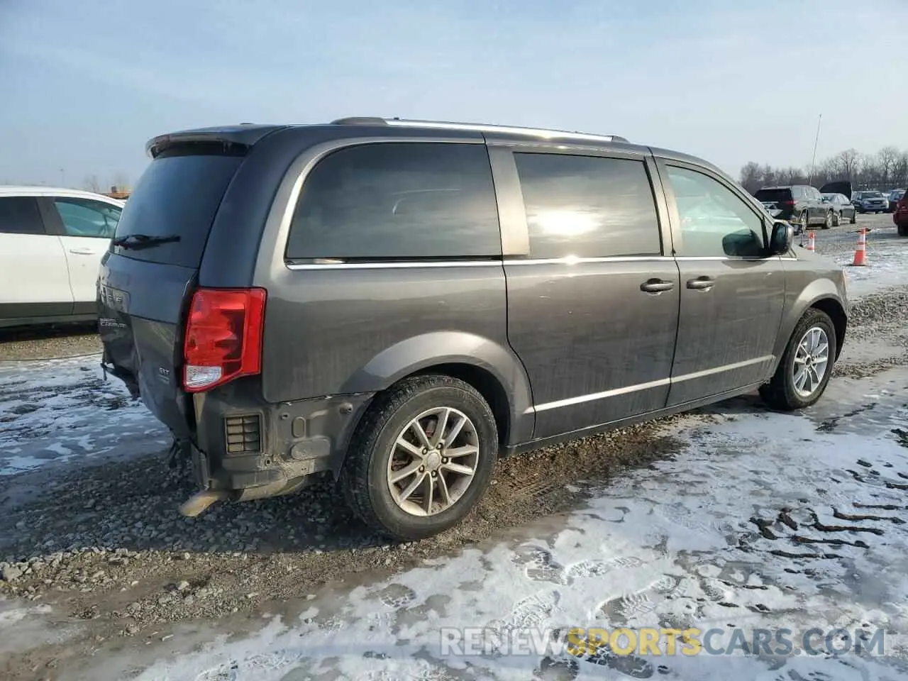 3 Photograph of a damaged car 2C4RDGCG9KR693883 DODGE CARAVAN 2019