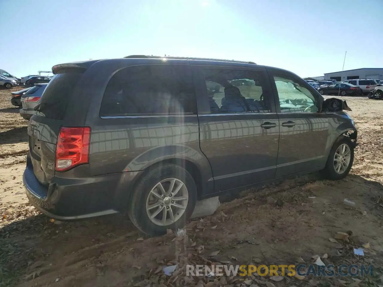 3 Фотография поврежденного автомобиля 2C4RDGCG9KR788315 DODGE CARAVAN 2019