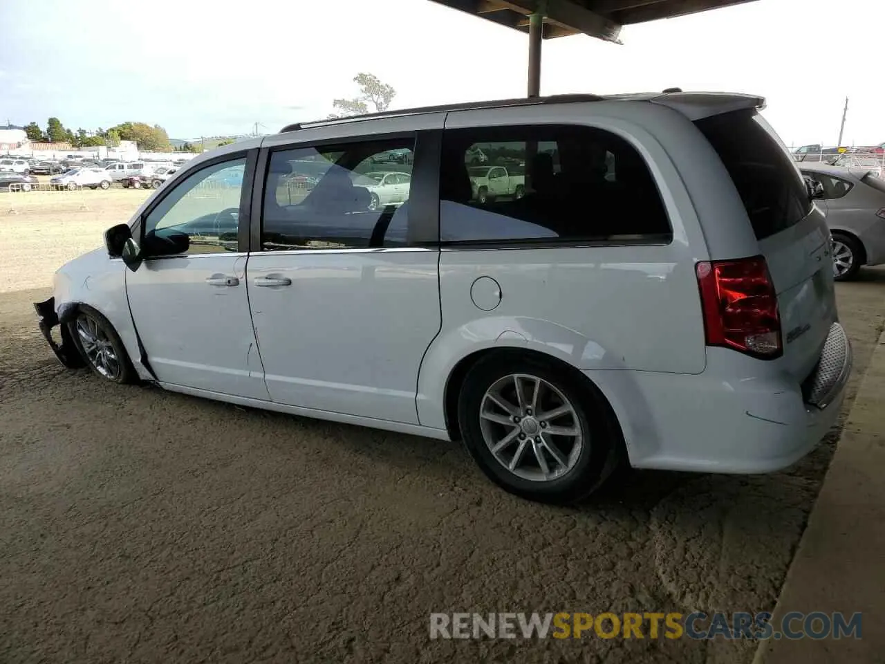 2 Photograph of a damaged car 2C4RDGCG9KR800592 DODGE CARAVAN 2019