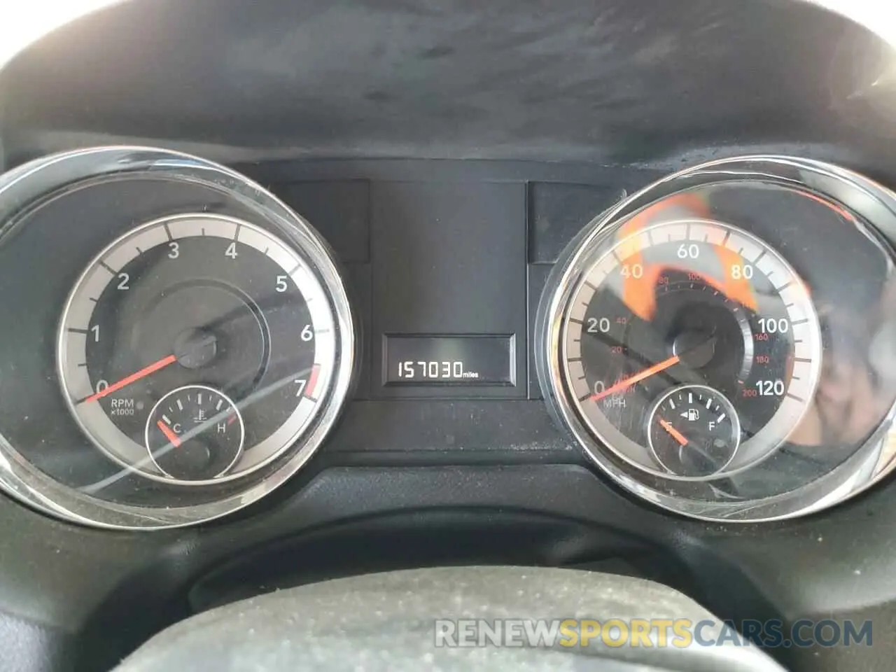 9 Photograph of a damaged car 2C4RDGCG9KR800592 DODGE CARAVAN 2019