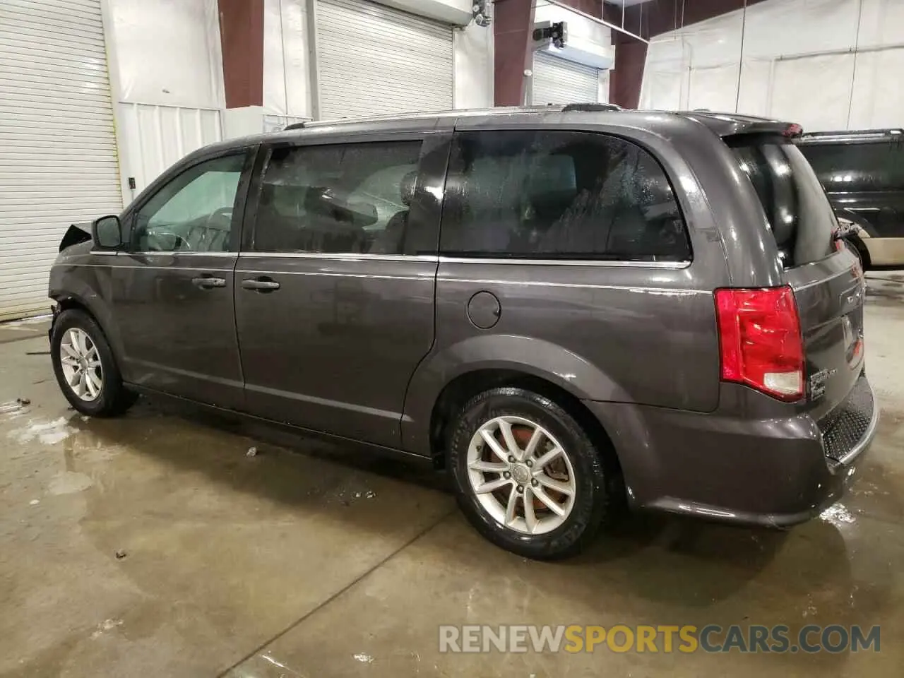 2 Photograph of a damaged car 2C4RDGCGXKR782393 DODGE CARAVAN 2019