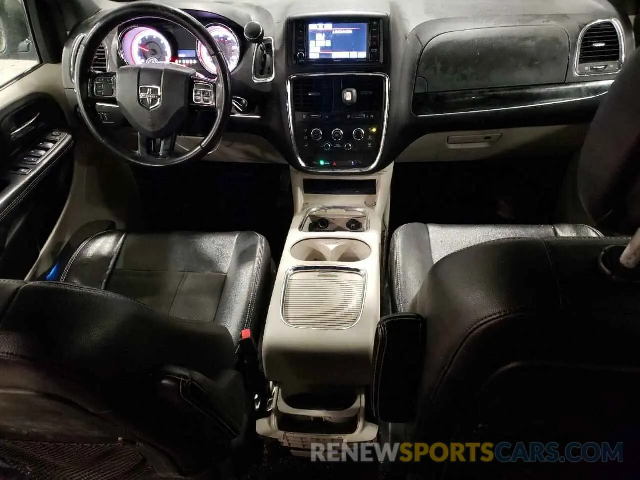 8 Photograph of a damaged car 2C4RDGCGXKR782393 DODGE CARAVAN 2019