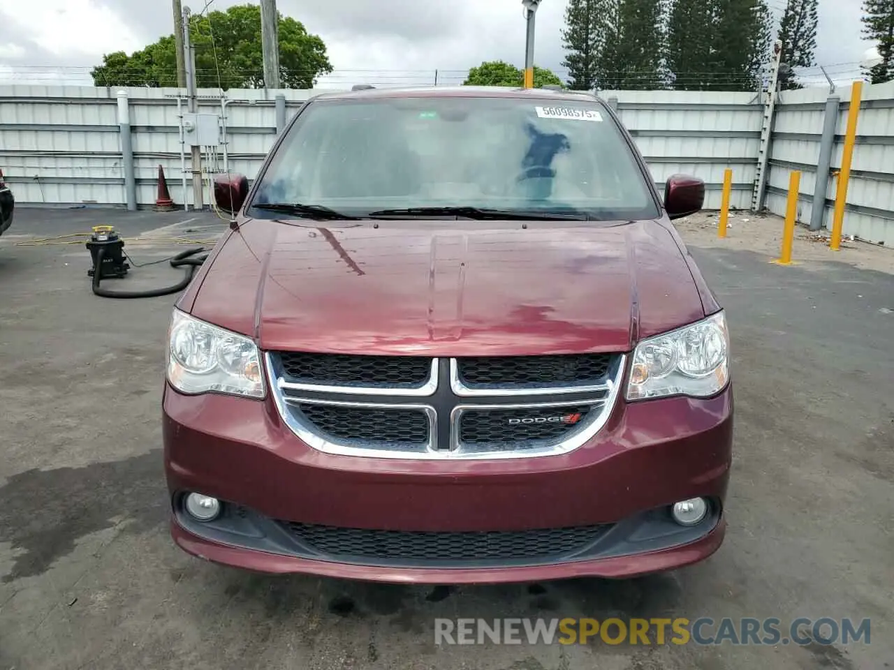 5 Photograph of a damaged car 2C4RDGCGXKR807759 DODGE CARAVAN 2019