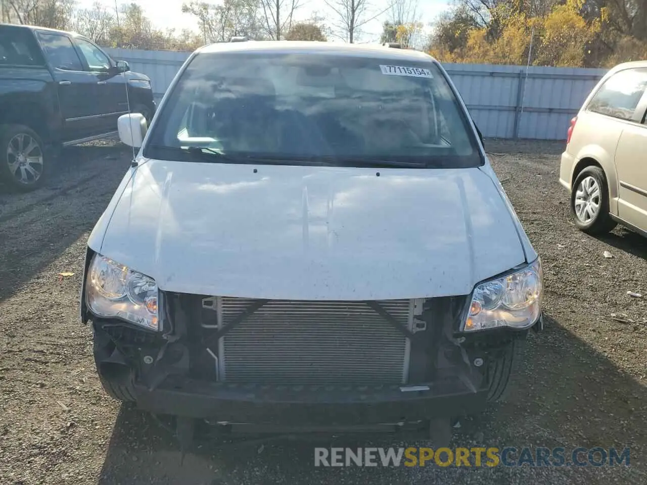 5 Photograph of a damaged car 2C4RDGDG8KR713295 DODGE CARAVAN 2019
