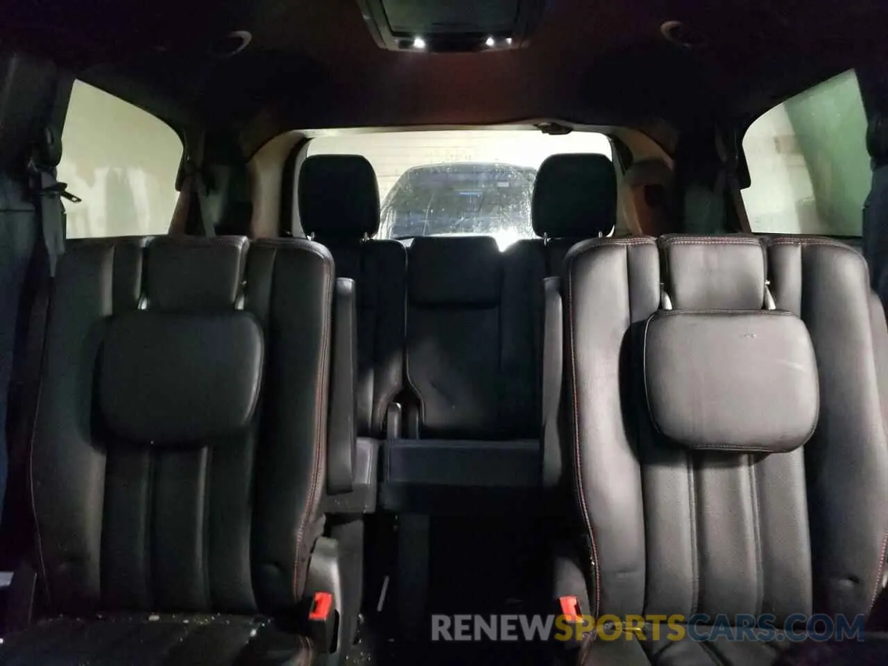 10 Photograph of a damaged car 2C4RDGEG0KR641023 DODGE CARAVAN 2019