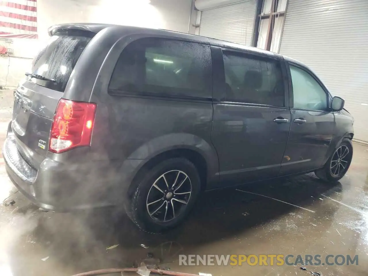 3 Photograph of a damaged car 2C4RDGEG0KR641023 DODGE CARAVAN 2019