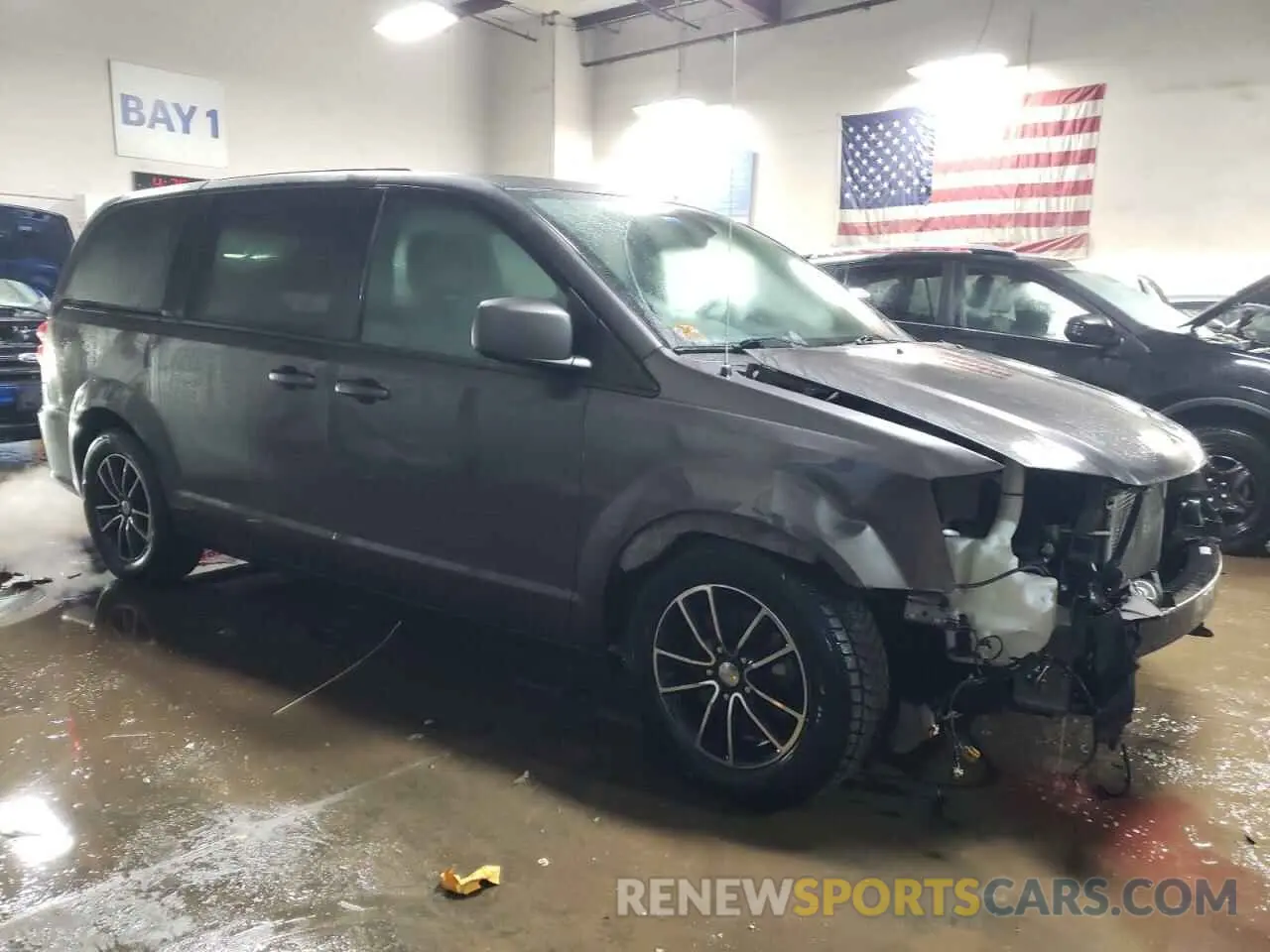 4 Photograph of a damaged car 2C4RDGEG0KR641023 DODGE CARAVAN 2019