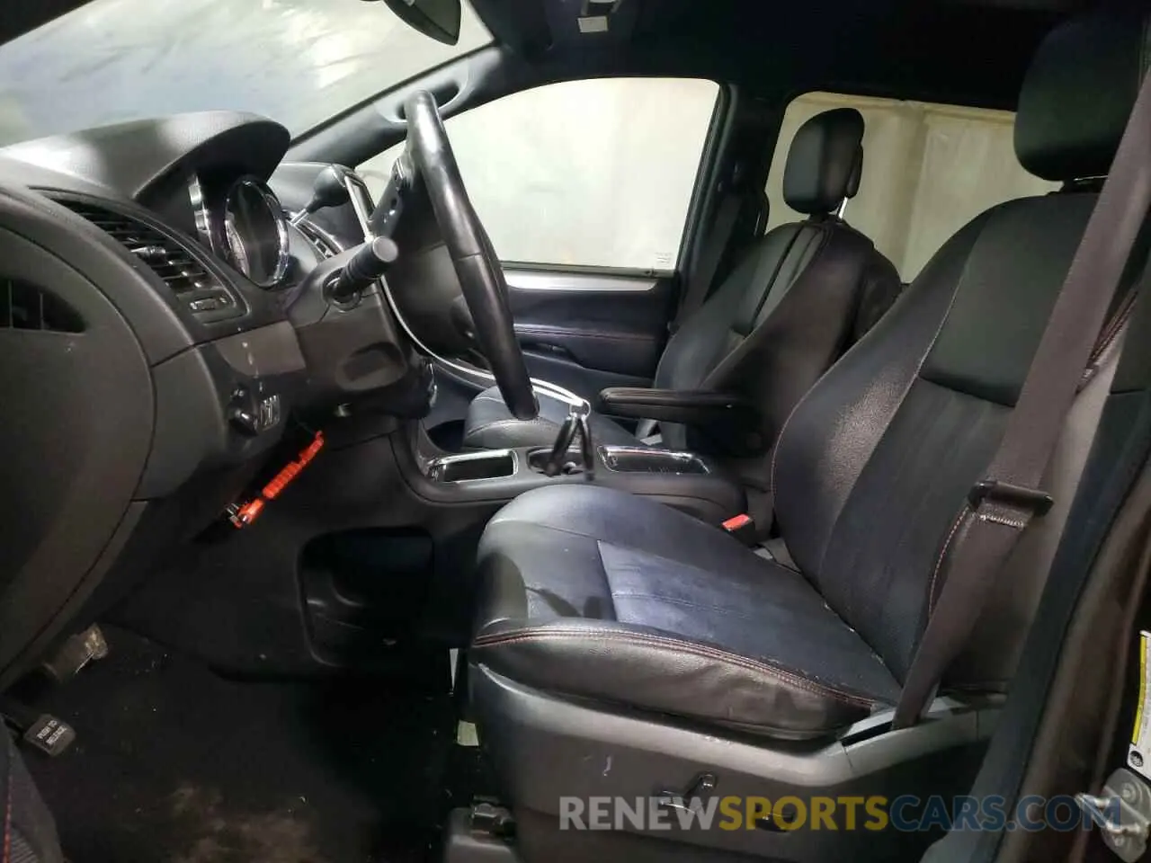 7 Photograph of a damaged car 2C4RDGEG0KR641023 DODGE CARAVAN 2019